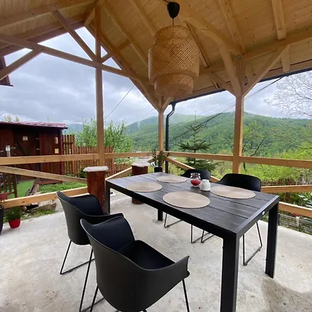 Husky-cabana Integrala Chalet *
